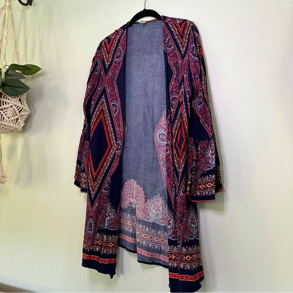 Paisley Lightweight Flounce Kimono - Picture 2 of 13